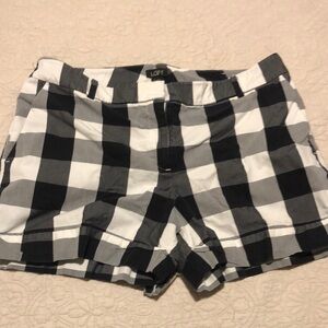 LOFT Women's Black and White Plaid Shorts